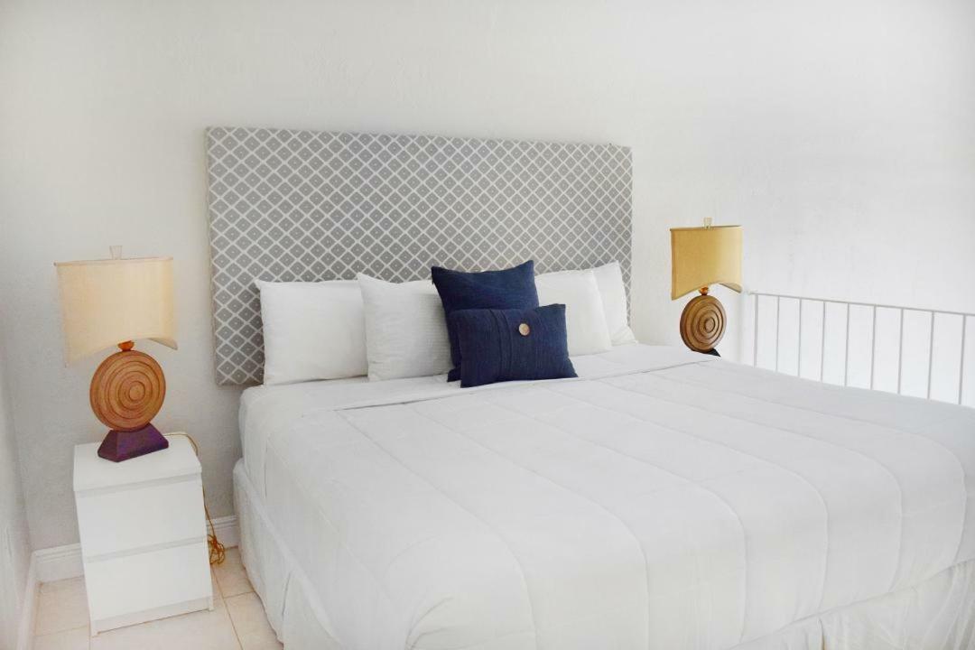 Suites At Coral Resorts 迈阿密 外观 照片