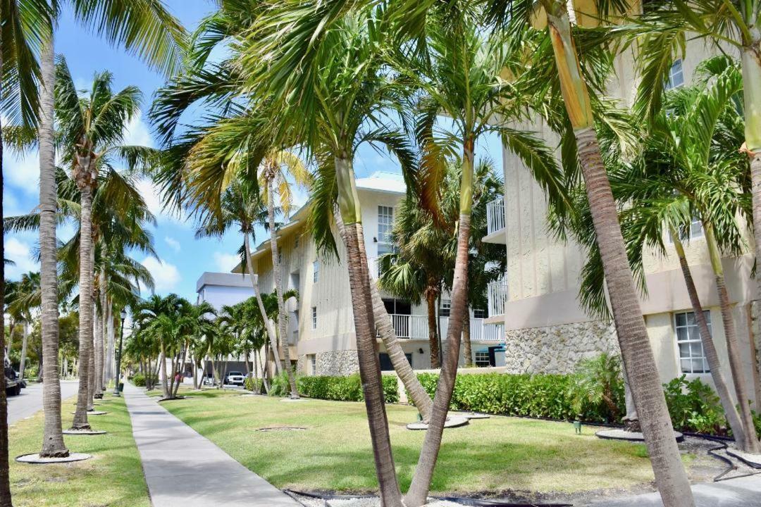 Suites At Coral Resorts 迈阿密 外观 照片